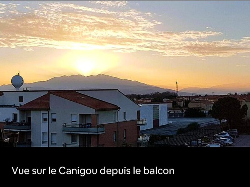 Appartement lumineux avec piscine 4 couchages à SAINT-ESTEVE (66)