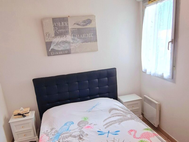 Appartement lumineux avec piscine 4 couchages à SAINT-ESTEVE (66)