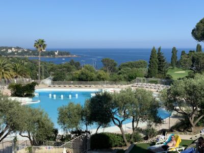 F2 vue mer village de vacances entre mer et massif de l’Estetel