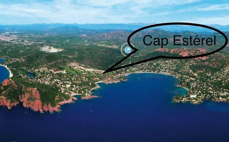 F2 vue mer village de vacances entre mer et massif de l’Estetel