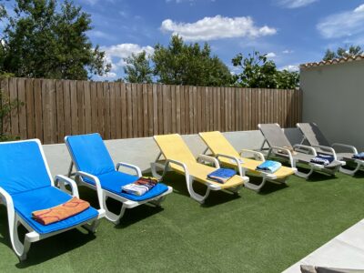 TRES CONFORTABLE VILLA ET SA DEPENDANCE - PISCINE - PROCHE PLAGE A PIED - GUIA-ALBUFEIRA-ALGARVE