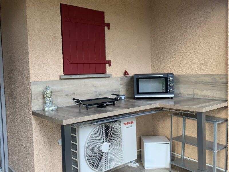 Joli Studio climatisé avec piscine à Saint Raphaël