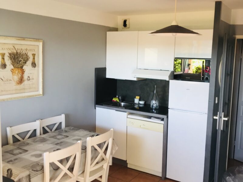 Charmant studio Rez de chaussée