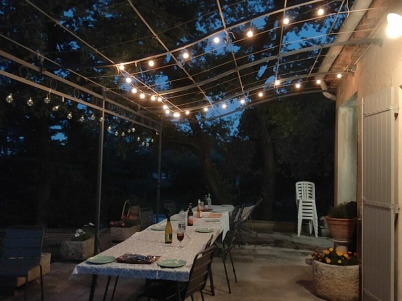 Loue villa jusqu'à 8 personnes avec piscine et piano à queue