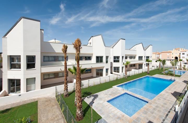 VILLA DE VACANCES TORREVIEJA